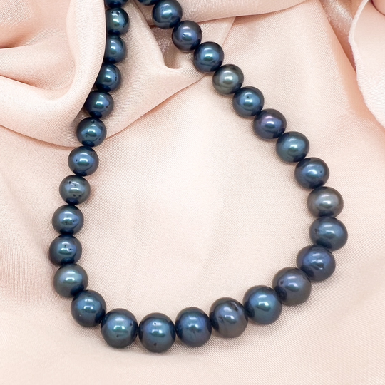 Little Pearlie - Blue, blå ferskvands perlehalskæde 