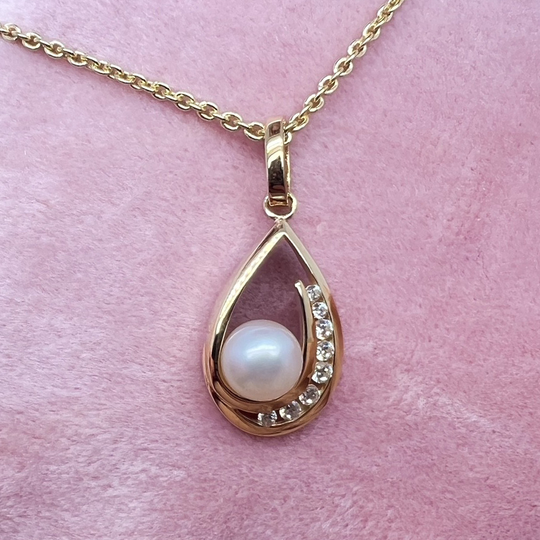 G&S - White pearl gold necklace with white zirconia