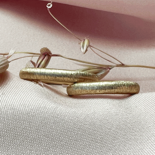 Perlen - Diamantmatte Trauringe aud Ihr Gold