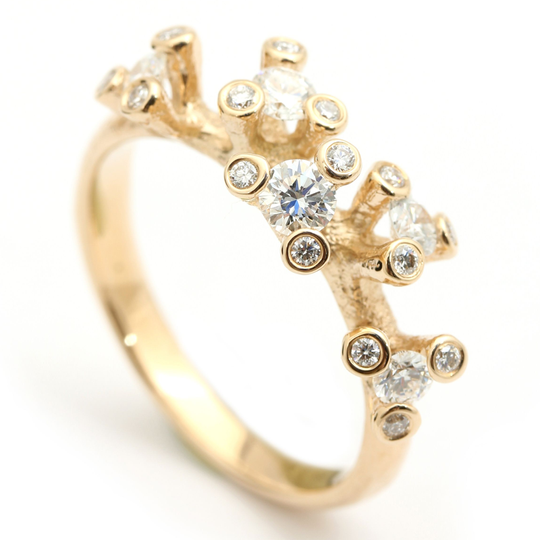 Per Borup - Twigs, gold ring with 0,68ct diamonds