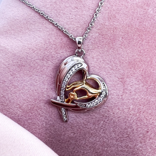 Støvring - Hand necklace with heart