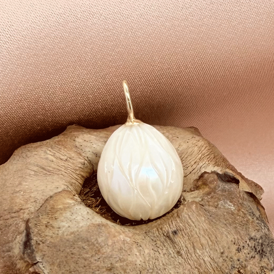 Little Pearlie - 13,7mm weisse Perle mit gravierung