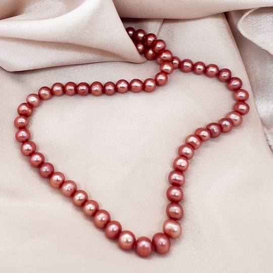 Little Pearlie - Salmon, laksefarvet ferskvands perlehalskæde 