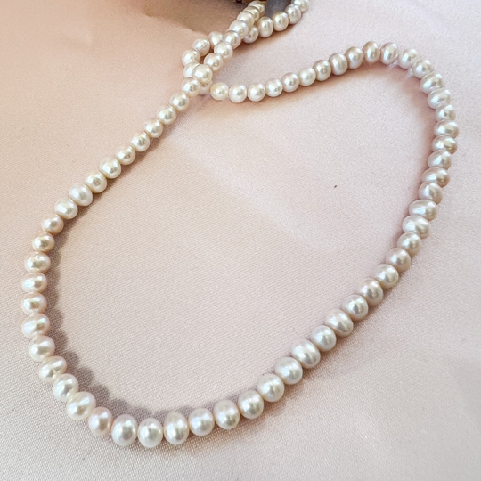 Little Pearlie - Sisi,  beige Unika Perlehalskette 