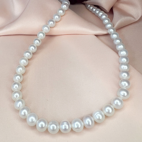 Little Pearlie - Heidi, white unique Pearl necklace