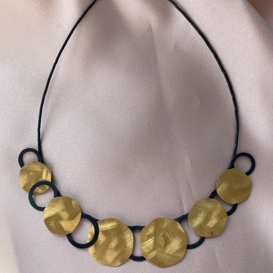 Taani-linn - Circle necklace, black oxidized and gilded silver