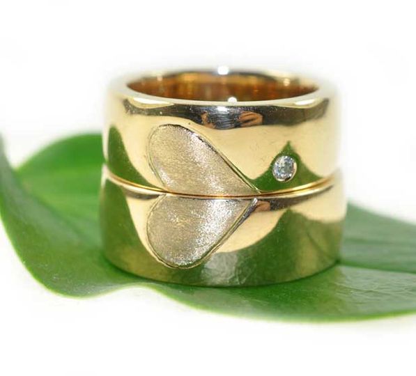 Perlen - Large wedding rings from customer's gold